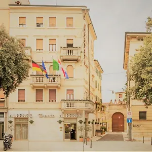 Trento 2*, Vérone Italie